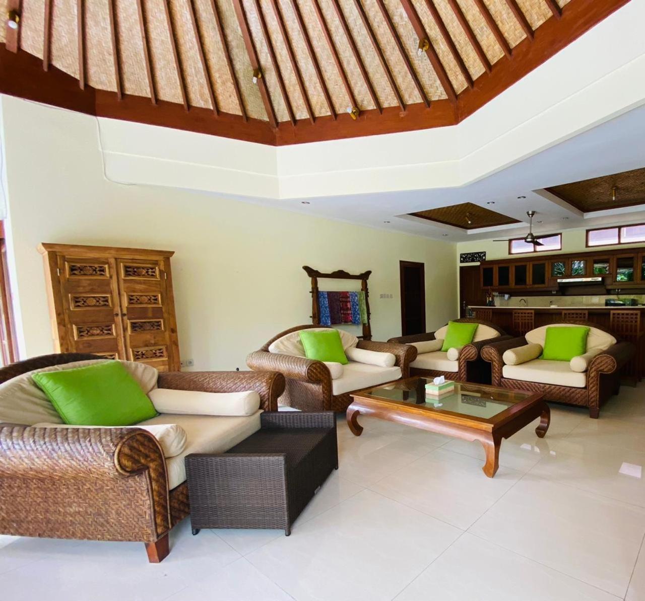 Bali Jade Villas ซานูร์ ภายนอก รูปภาพ